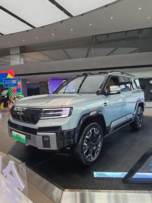 深圳308比亚迪方程豹硬派越野的爆款，英菲尼迪35周年与你共成长